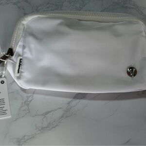 lululemon white everywhere belt bag NWT